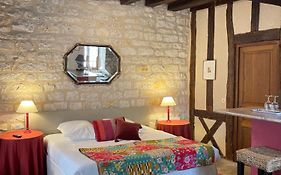 La Maison D'Alienor - Gites De Caractere A Chablis - 89